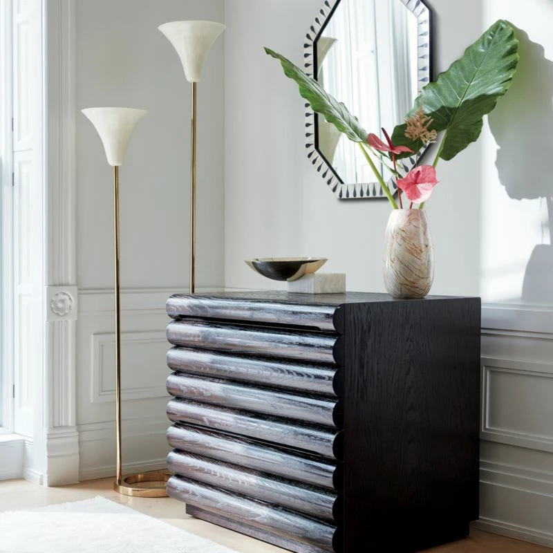 Reign Golden Marble Vase – Elegant Home Accessories for Modern Décor - Image 5