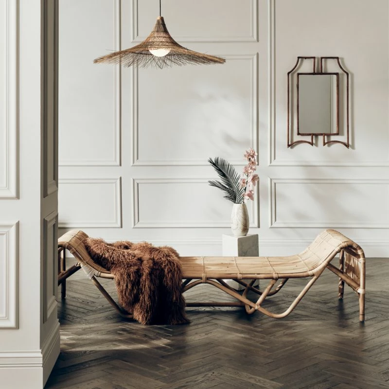 Reign Golden Marble Vase – Elegant Home Accessories for Modern Décor - Image 4