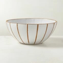 Premium Descanso Stoneware Bowl – Elegant Home Accessory