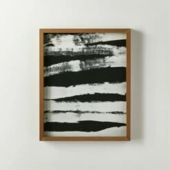 Gallery Brass Picture Frame 8"x10" - Elegant Wall Decor for Photos & Art