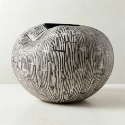 Moe Black and White Ceramic Vase - Elegant Home Accessories