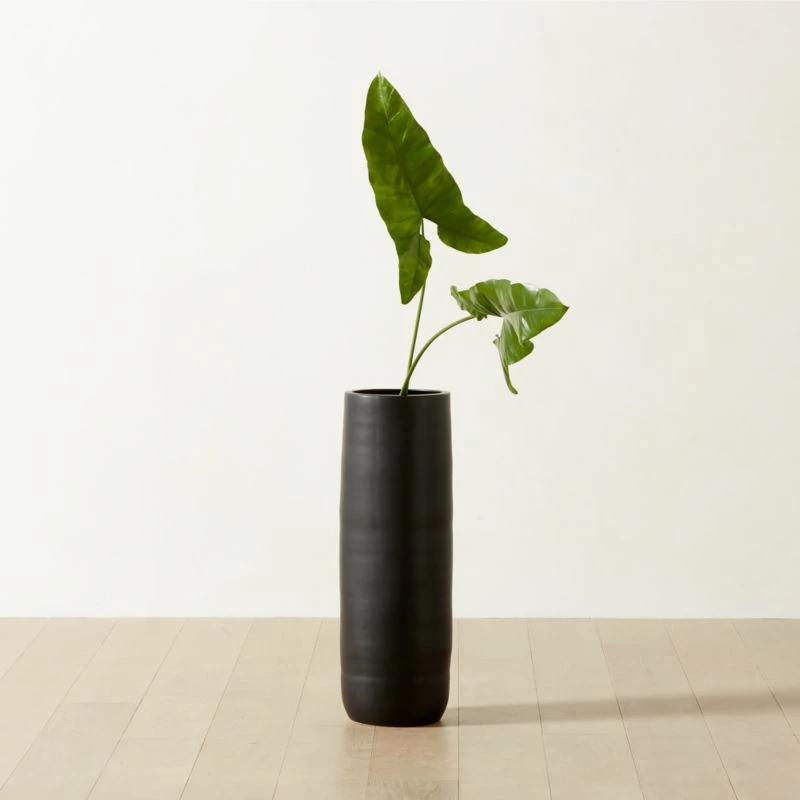 Reo Tall Black Vase - Elegant Home Accessory for Modern Decor - Image 2